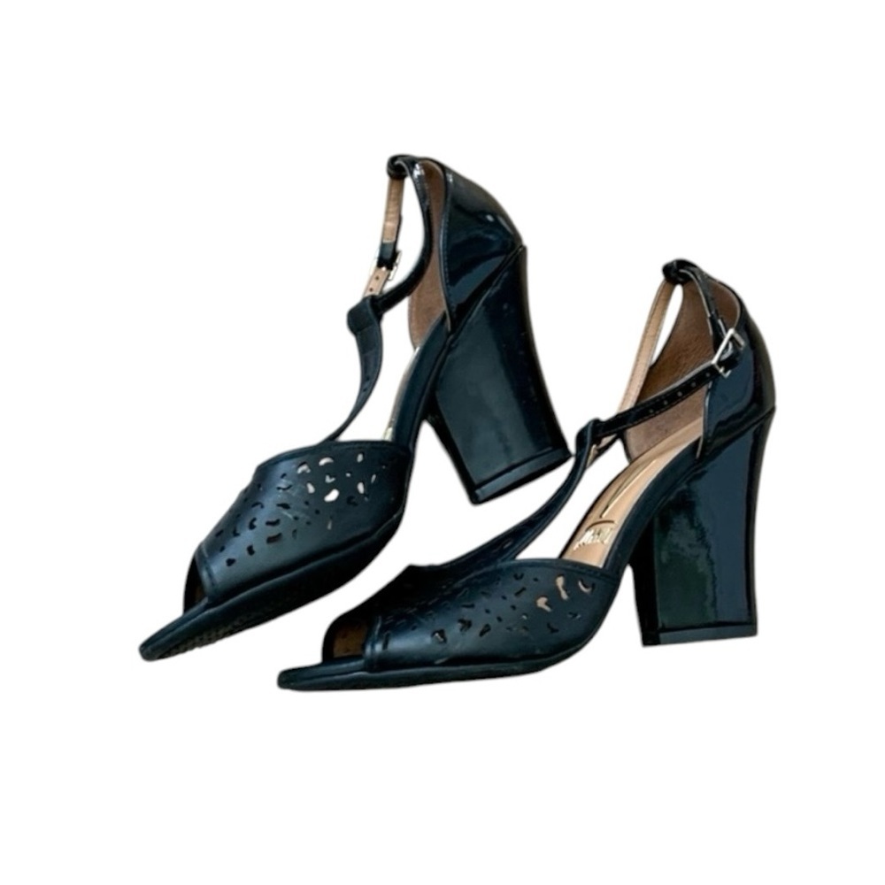 Vizzano Woman’s Sandals Black Heels Size 9